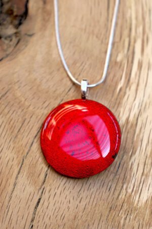 Pendentif rouge rond grand